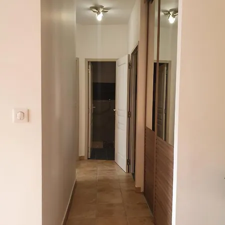 아파트 Gloria Location *